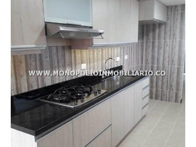 Casa de 3 alcobas en venta en Calasanz Noroccidente, Medellín, 220 m² · foto 12 de 16