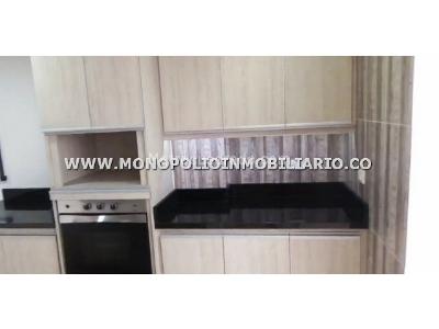 Casa de 3 alcobas en venta en Calasanz Noroccidente, Medellín, 220 m² · foto 13 de 16