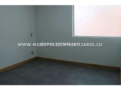 Apartamento de 4 alcobas en venta en La Castellana, Medellín, 142 m² · foto 4 de 13