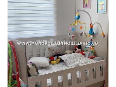 Apartamento de 3 alcobas en venta en Tres Esquinas, Sabaneta, 90 m² · foto 8 de 8