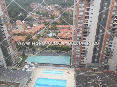 Apartamento de 3 alcobas en arriendo en Los Colores, Medellín, 70 m² · foto 11 de 20