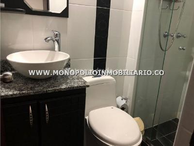 Apartamento de 3 alcobas en arriendo en Ciudad Del Rio, Medellín · foto 2 de 11