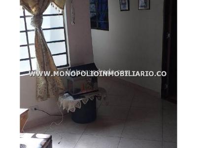 Casa de 5 alcobas en venta en Castilla, Medellín, 296 m² · foto 10 de 20