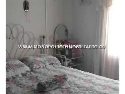 Casa de 5 alcobas en venta en Castilla, Medellín, 296 m² · foto 7 de 20