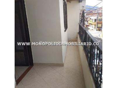 Casa de 5 alcobas en venta en Castilla, Medellín, 296 m² · foto 8 de 20