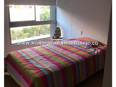Apartamento de 3 alcobas en venta en Castropol, Medellín, 115 m² · foto 6 de 17