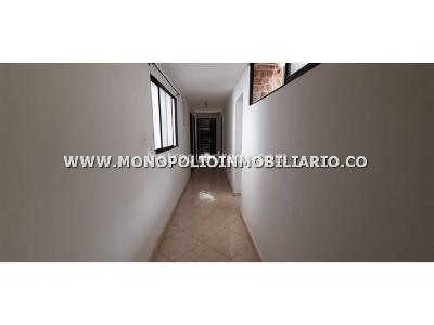 Casa de 3 alcobas en venta en Belen La Gloria, Medellín, 108 m² · foto 13 de 15