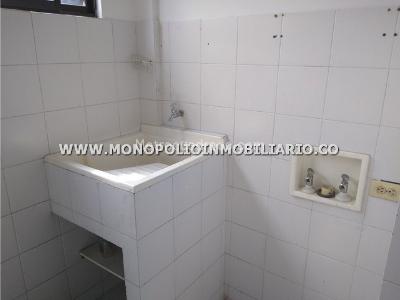 Casa de 3 alcobas en venta en San Lucas, Medellín, 210 m² · foto 13 de 20