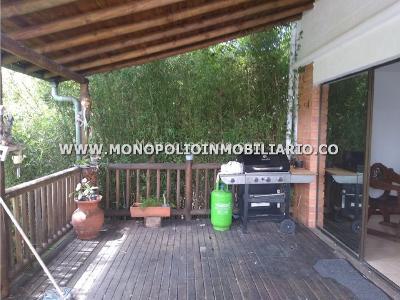 Casa de 3 alcobas en venta en San Lucas, Medellín, 210 m² · foto 20 de 20