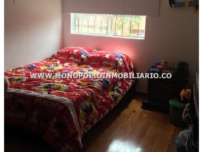 Casa en venta en Ditaires, Itagüí · foto 9 de 17