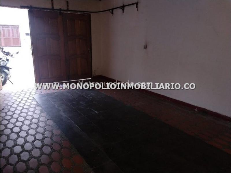 Spacious 4BR House in Simon Bolivar - 8