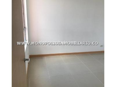 Apartamento de 2 alcobas en venta en Tres Esquinas, Sabaneta, 64 m² · foto 5 de 17