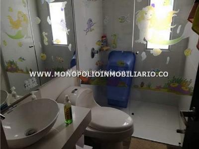 Casa de 3 alcobas en venta en Barro Blanco, Rionegro, 192 m² · foto 4 de 14
