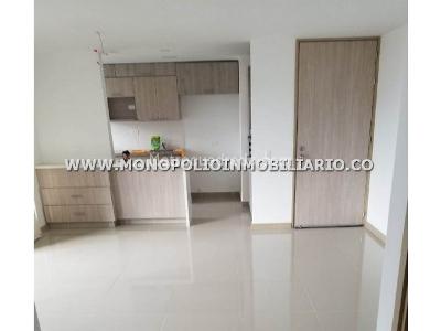 Apartamento de 2 alcobas en venta en Los Alcazares, Sabaneta, 80 m² · foto 14 de 20