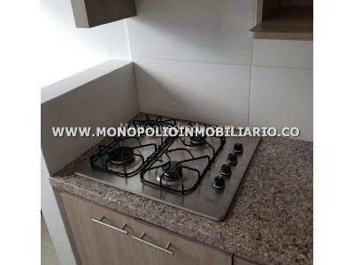 Apartamento de 2 alcobas en venta en Los Alcazares, Sabaneta, 80 m² · foto 18 de 20