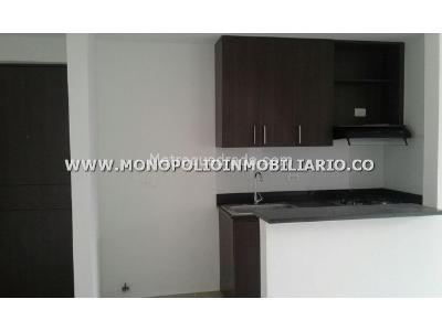 Apartamento de 3 alcobas en venta en San Jose, Sabaneta, 66 m² · foto 3 de 16