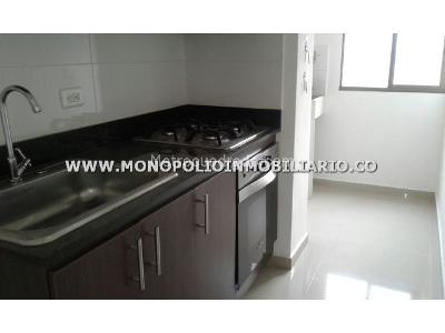 Apartamento de 3 alcobas en venta en San Jose, Sabaneta, 66 m² · foto 13 de 16