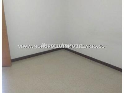 Apartamento en venta en Laureles, Medellín · foto 3 de 9
