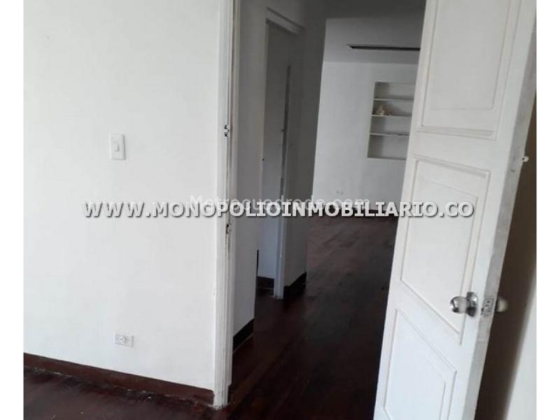 Apartamento Comercial Amplio de 3 Alcobas en Centro - 5