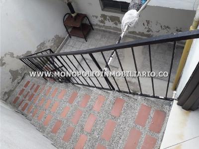 Casa de 5 alcobas en venta en Aranjuez, Medellín, 171 m² · foto 11 de 19