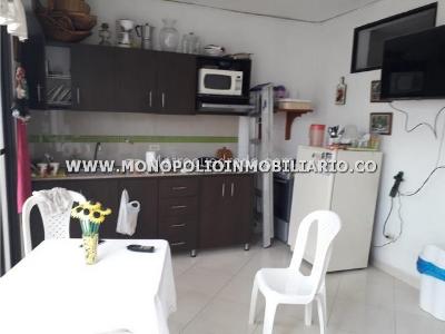 Casa de 5 alcobas en venta en Aranjuez, Medellín, 171 m² · foto 12 de 19