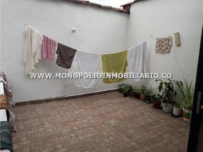 Casa de 5 alcobas en venta en Aranjuez, Medellín, 171 m² · foto 13 de 19