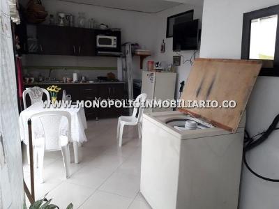 Casa de 5 alcobas en venta en Aranjuez, Medellín, 171 m² · foto 14 de 19