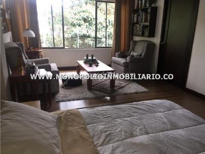 Casa de 3 alcobas en arriendo en Loma El Atravesado, Envigado, 250 m² · foto 6 de 9