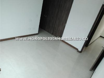 Apartamento de 3 alcobas en arriendo en La Castellana, Medellín, 113 m² · foto 6 de 17