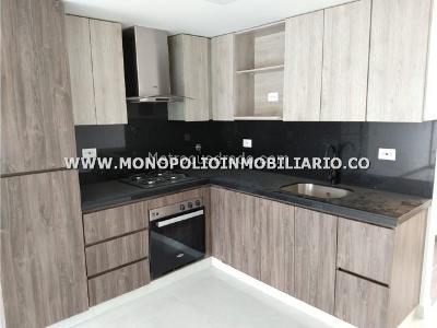 Apartamento de 3 alcobas en arriendo en La Castellana, Medellín, 113 m² · foto 16 de 18