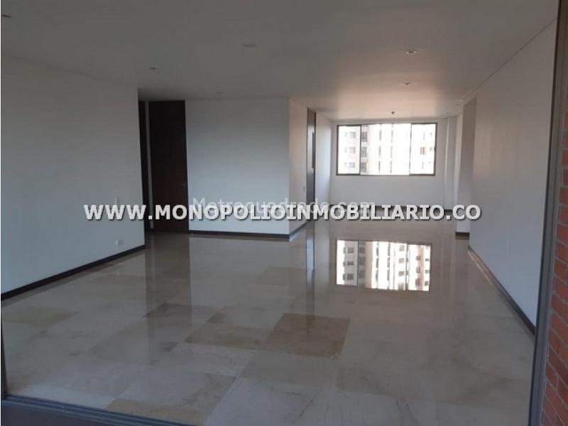 3BR Apartment with Terrace and Panoramic Views in La Calera - 2