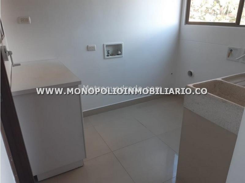 3BR Apartment with Terrace and Panoramic Views in La Calera - 6