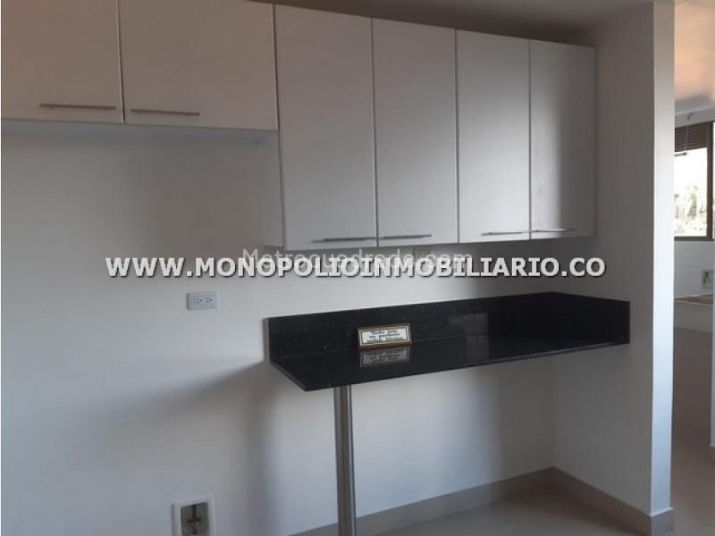 3BR Apartment with Terrace and Panoramic Views in La Calera - 8