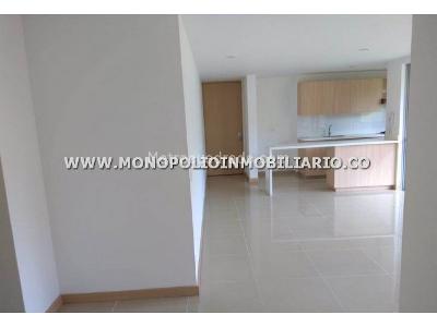 Apartamento de 3 alcobas en venta en El Trapiche, Sabaneta, 90 m² · foto 3 de 19