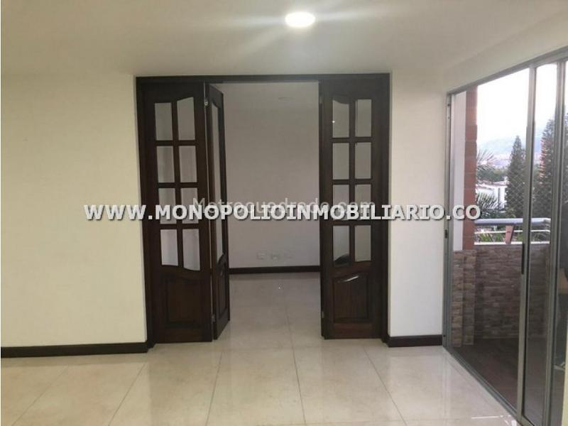 Spacious 3BR Apartment in Patio Bonito - 5