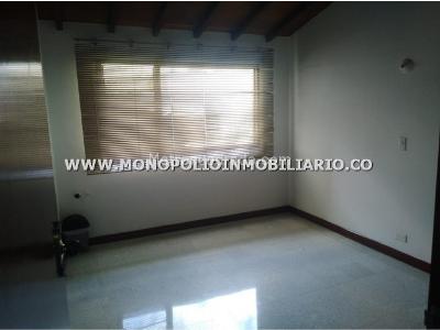 Casa de 5 alcobas en arriendo en El Nogal, Medellín, 220 m² · foto 12 de 16