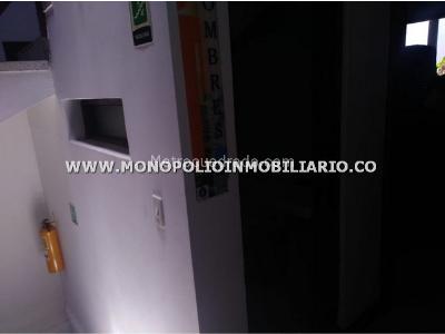 Casa de 5 alcobas en arriendo en El Nogal, Medellín, 220 m² · foto 4 de 16