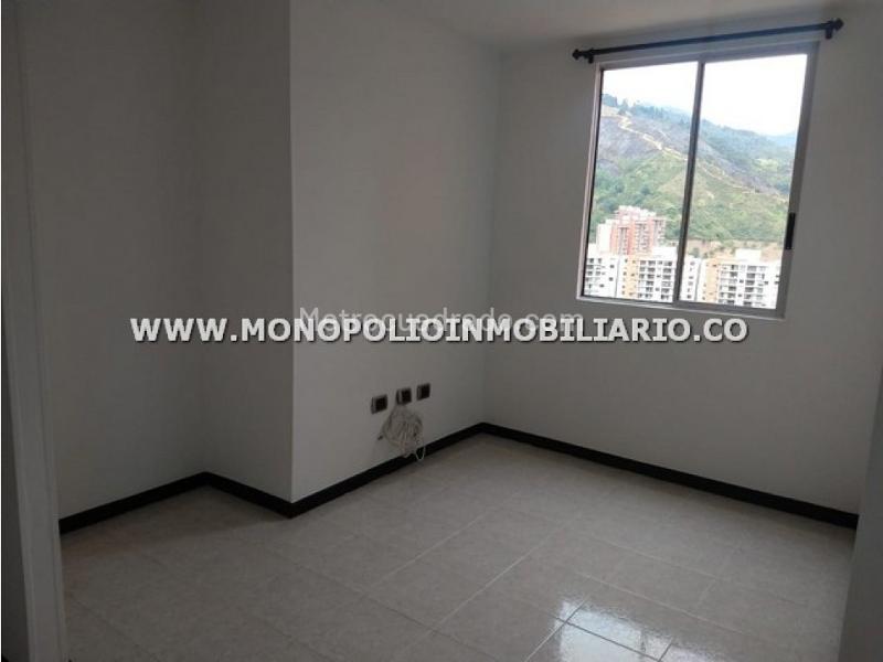 Magnificent 3BR Apartment in Belen Loma de los Bernal - 5