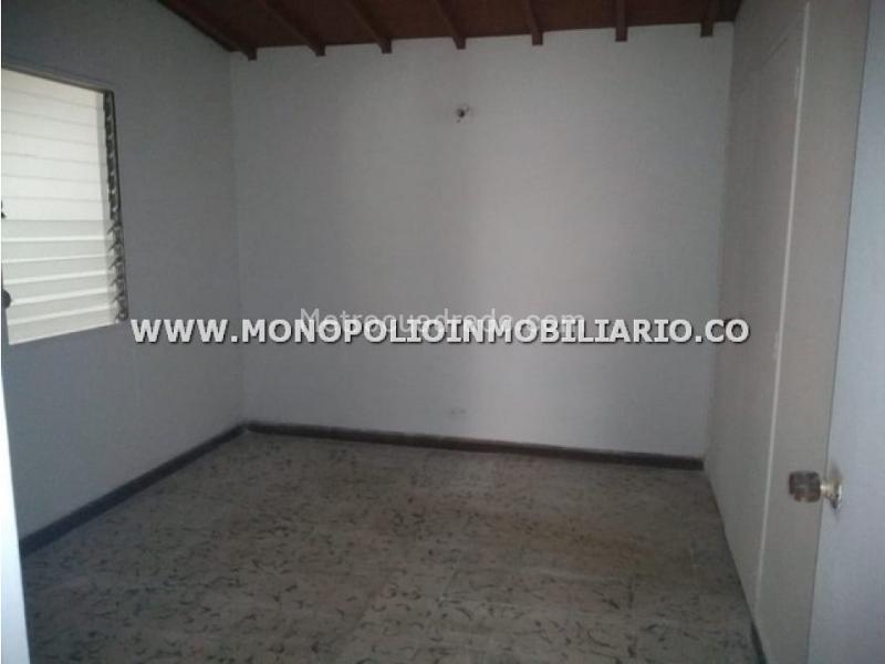 Casa Magnífica de 4 Alcobas en El Nogal - 5