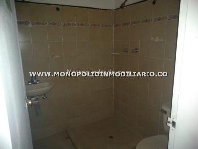 Casa de 4 alcobas en arriendo en El Nogal, Medellín, 254 m² · foto 8 de 20