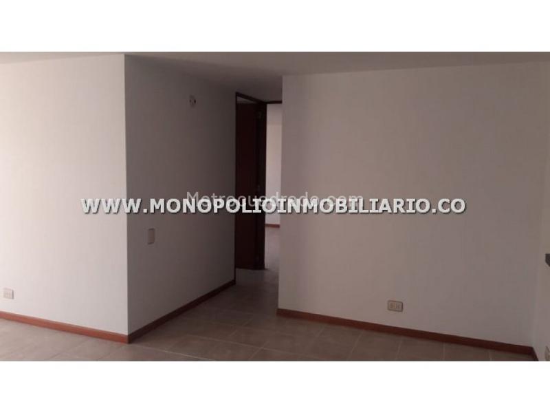 Apartamento de 2 Alcobas con Vista en Patio Bonito - 3