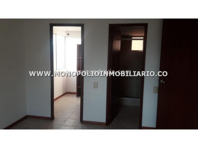 Apartamento de 2 Alcobas con Vista en Patio Bonito - 6