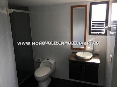 Apartamento de 4 alcobas en venta en Los Colores, Medellín, 136 m² · foto 14 de 18