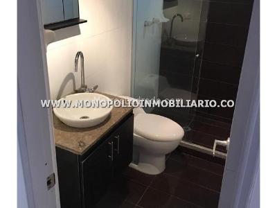 Apartamento de 4 alcobas en venta en Los Colores, Medellín, 136 m² · foto 17 de 18