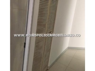 Apartamento de 4 alcobas en venta en Los Colores, Medellín, 136 m² · foto 5 de 18