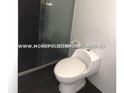 Apartamento de 4 alcobas en venta en Los Colores, Medellín, 136 m² · foto 7 de 18