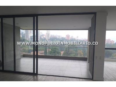 Apartamento de 3 alcobas en venta en El Castillo, Medellín, 302 m² · foto 2 de 11