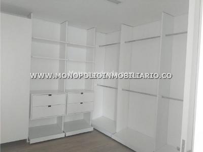 Apartamento de 3 alcobas en venta en El Castillo, Medellín, 302 m² · foto 6 de 11