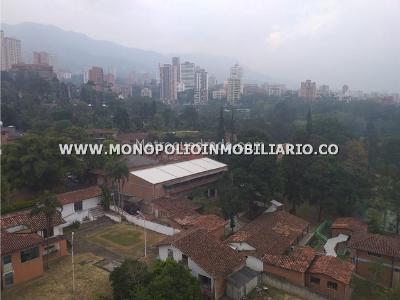 Apartamento de 3 alcobas en venta en El Castillo, Medellín, 302 m² · foto 11 de 11