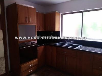 Casa de 4 alcobas en venta en El Esmeraldal, Envigado, 515 m² · foto 12 de 20